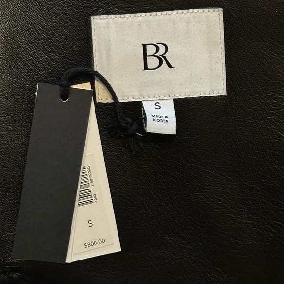 NEVER WORN Chic Black Leather Jacket - Picture 3 of 5